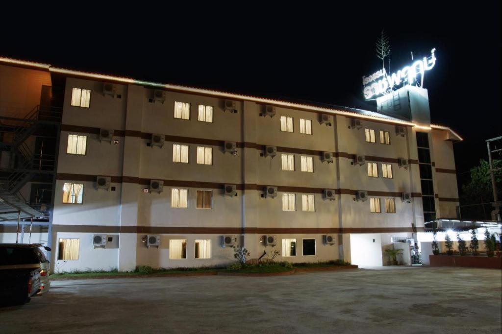 Ratchaphruek 2007 Hotel Chom Thong Dış mekan fotoğraf