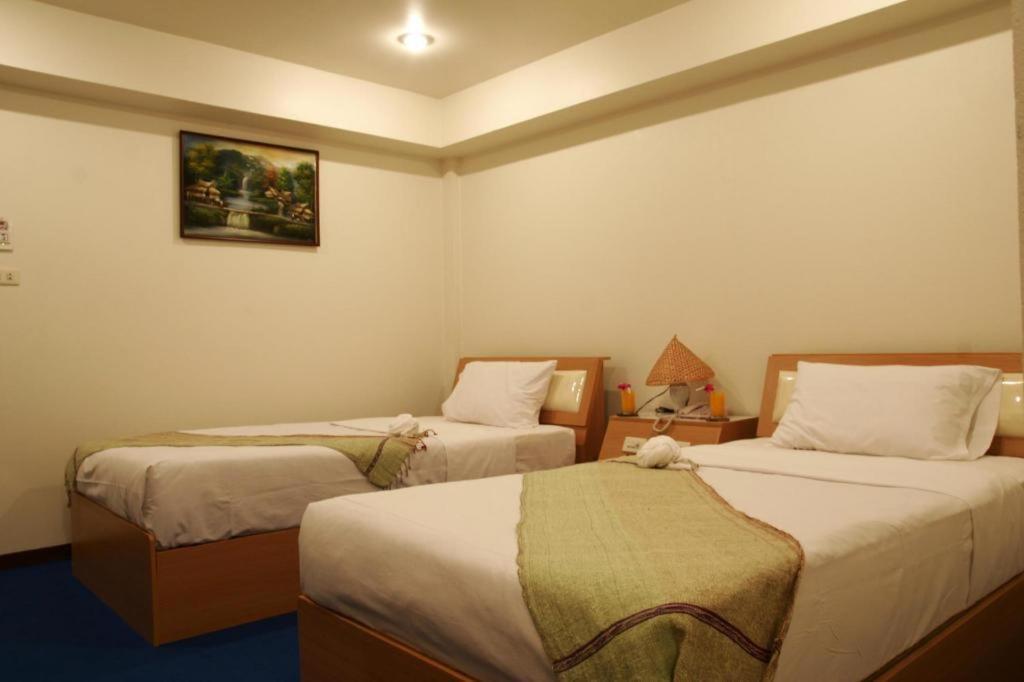 Ratchaphruek 2007 Hotel Chom Thong Dış mekan fotoğraf
